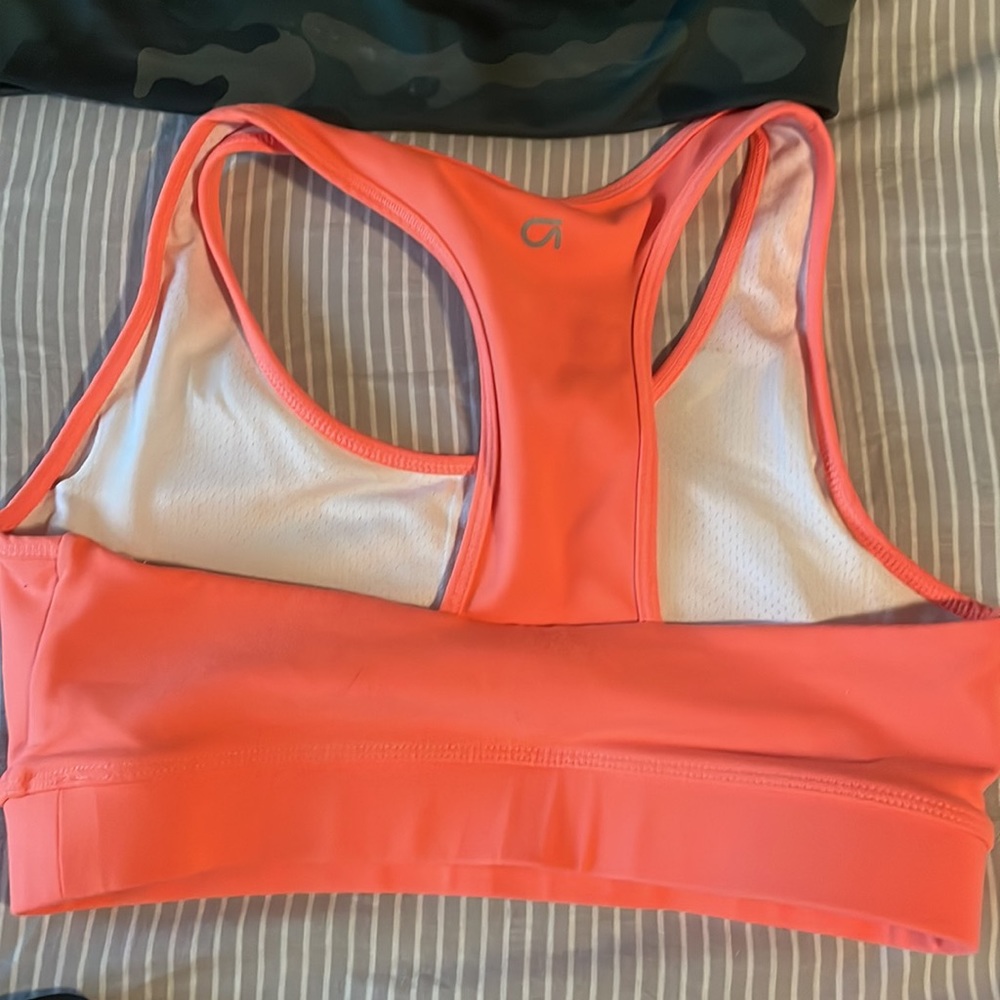 Gap - Picture 2 of 2